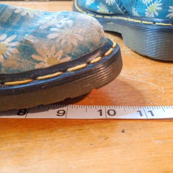 Vintage 90s Dr. Martens Blue Daisy Floral Canvas Vegan Made in England Size 7 - Picture 9 of 10
